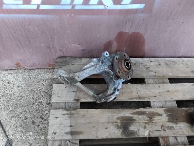 Кулак поворотный Audi Q5 2010 8R