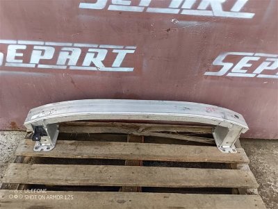 Усилитель бампера Audi Q3 2012 8U