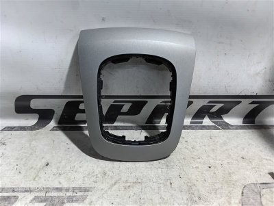Накладка кулисы АКПП Audi Q3 2012 8U