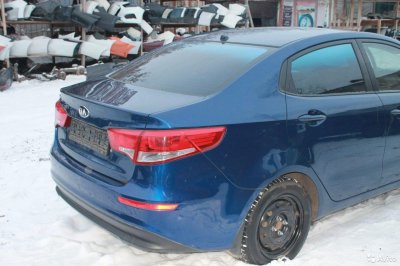 Kia Rio 3 задняя часть автомобиля