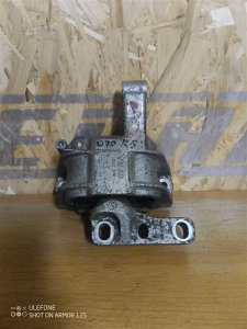 Подушка двигателя Audi Q3 2012 8U