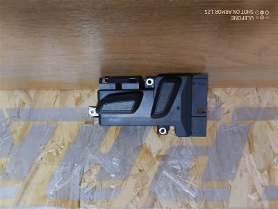 Кнопка регулировки сиденья Audi Q3 2012 8U