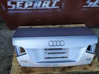 Крышка багажника Audi A6 2010 C6