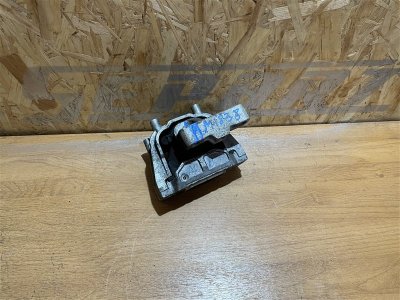 Подушка двигателя Volkswagen Passat 2009 B6
