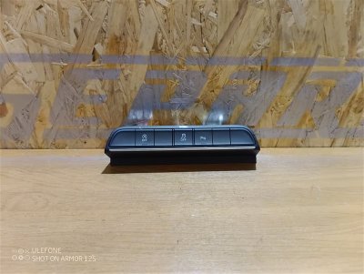 Блок кнопок Audi Q3 2012 8U