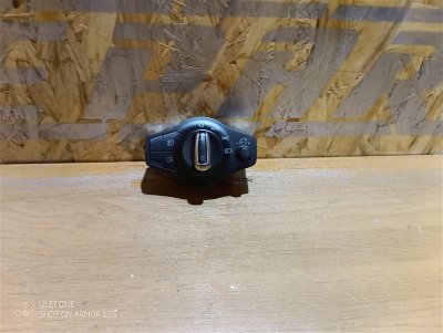 Переключатель света фар Audi A4 2010 B8