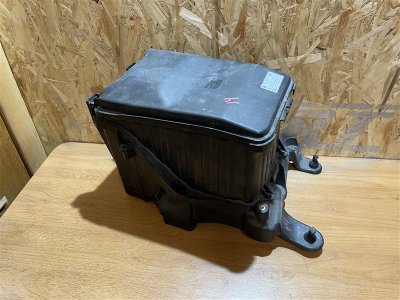 Короб аккумулятора Audi Q3 2012 8U