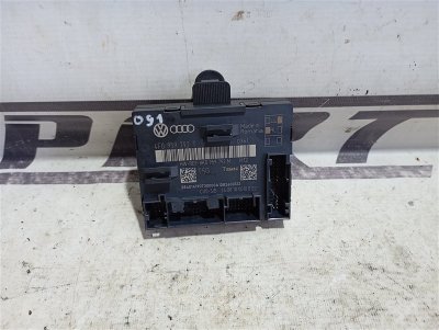 Блок управления двери Audi Q7 2010 4L