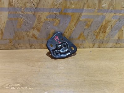 Петля замка капота Audi Q3 2012 8U