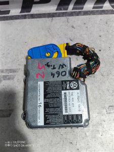 Блок управления подушками безопасности Volkswagen Tiguan 2010 5N