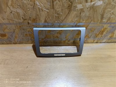 Рамка магнитолы Volkswagen Passat 2006 B6