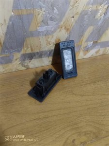 Подсветка номера Audi Q3 2012 8U