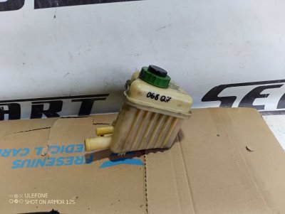 Бачок гур Audi Q7 2007 4L