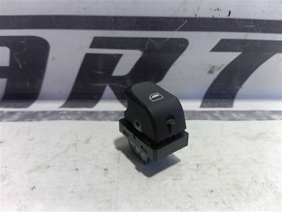 Кнопка стеклоподъемника Audi Q3 2012 8U
