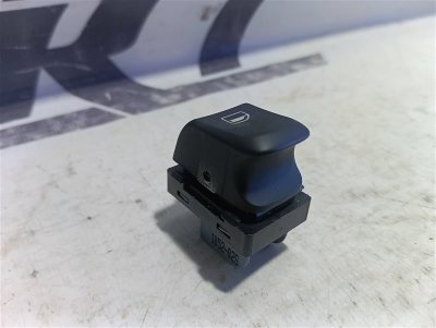 Кнопка стеклоподъемника Audi Q3 2012 8U
