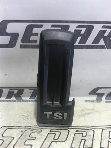Крышка двигателя декоративная Skoda YETI 2012