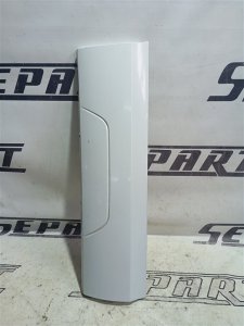 Молдинг двери Audi Q3 2012 8U
