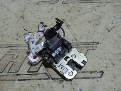 Замок крышки багажника Audi A6 2013 C7
