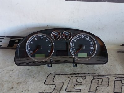 Панель приборов Volkswagen Passat 2002 B5