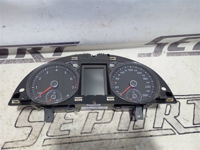 Панель приборов Volkswagen Passat 2012 B7