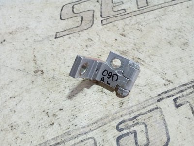 Петля двери Volkswagen Passat 2002 B5