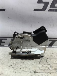Замок двери Volkswagen Passat 2016 B8