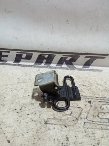 Петля двери Volkswagen Passat 2002 B5