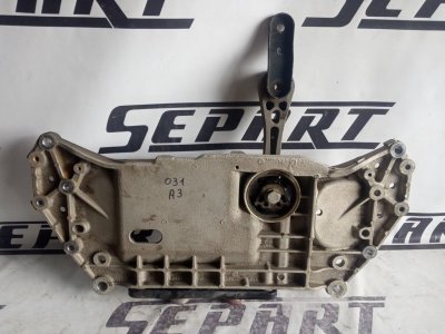 Подрамник Audi A3 8P