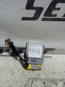 Блок управления подушками безопасности Skoda Octavia 2009