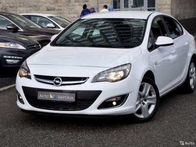 Бампер задний Opel Astra седан 2012-2016 Астра J