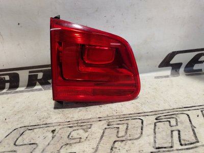Фонарь в крышку багажника Volkswagen Tiguan 2013 5N