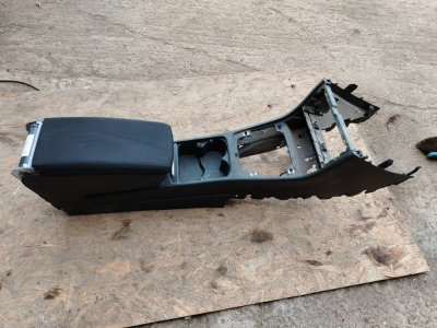Подлокотник Volkswagen Passat 2006 B6