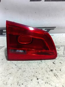 Фонарь в крышку багажника Volkswagen Touran 2011 1T