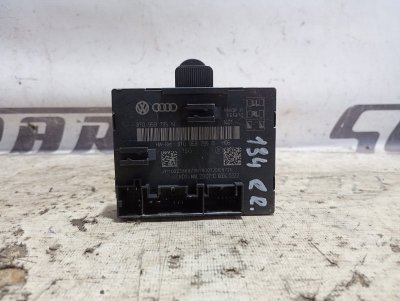 Блок управления двери Audi A4 2011 B8