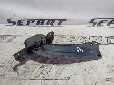 Рычаг подвески продольный Volkswagen Passat 2008 B6