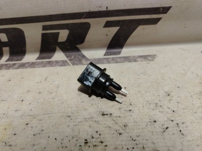 Датчик уровня бачка омывателя Audi A4 2012 B8