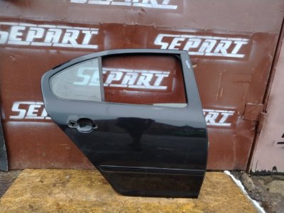 Дверь Skoda Octavia 2011