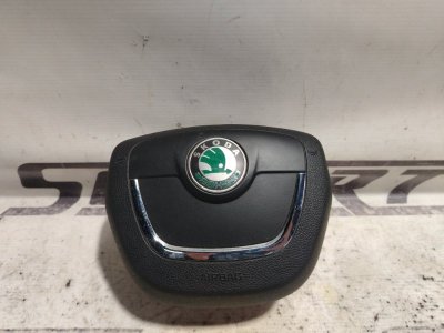 Подушка безопасности в руль Skoda Octavia 2011