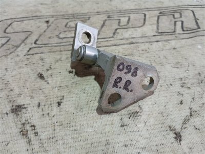 Петля двери верхняя Volkswagen Passat 2006 B6