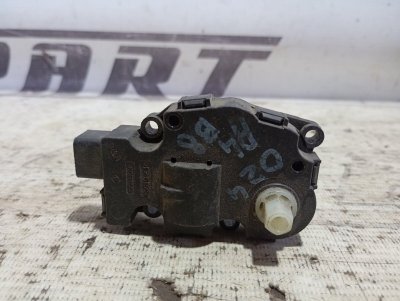 Сервопривод заслонки печки Audi A4 B8