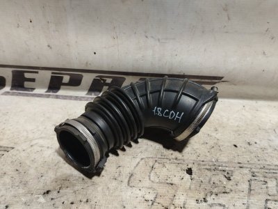 Патрубок воздушного фильтра Audi A4 B8