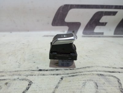 Кнопка стеклоподъемника Audi A6 C7