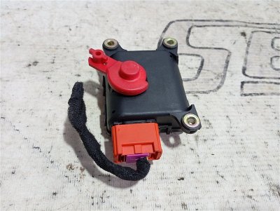 Сервопривод заслонки печки Volkswagen Passat 2002 B5