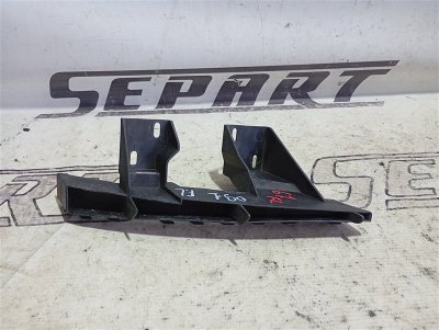 Кронштейн бампера Audi Q7 2010 4L