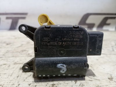 Сервопривод заслонки печки Volkswagen Passat B6