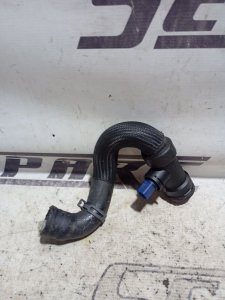 Патрубок системы охлаждения Volkswagen Passat 2002 B5