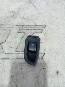 Кнопка открывания багажника Audi A4 2011 B8