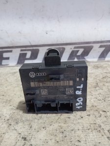 Блок управления двери Audi A6 2010 C6