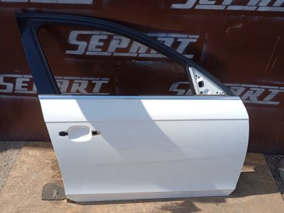 Дверь Audi A4 2008 B8