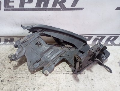 Кронштейн фары Audi A4 2011 B8